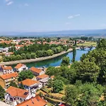 Awesome In Prázdninový dům