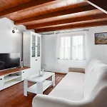 Prázdninový dům Awesome In *