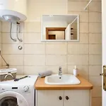 Prázdninový dům Awesome In Trilj