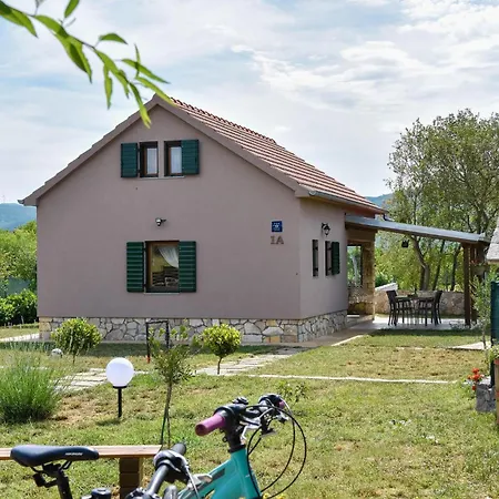 Vakantiehuis Awesome In *