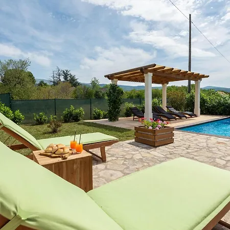 Vakantiehuis Awesome In